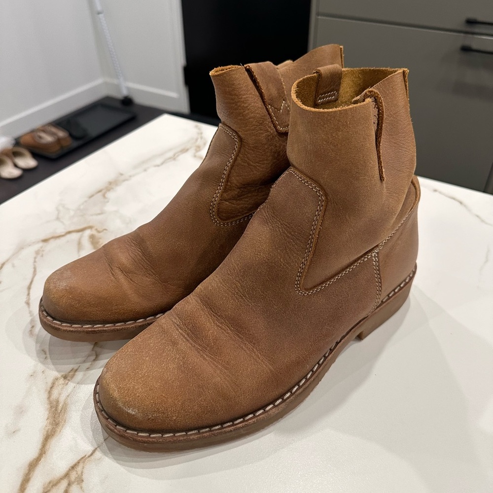 Roots Shorty Boot in Tribe